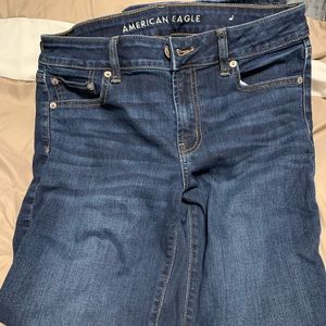 EUC AE jeans 8 short